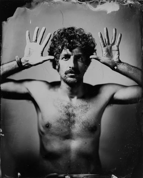 fotografia analogica di Lastra di collodio umido con ritratto di Mariano d'Oronzo